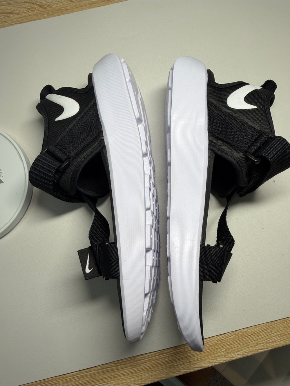 Nike Vista Black and White Adjustable Strap Sandals - Picture 4 of 6